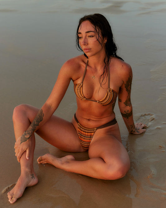 TWIGGY In Val Bottoms